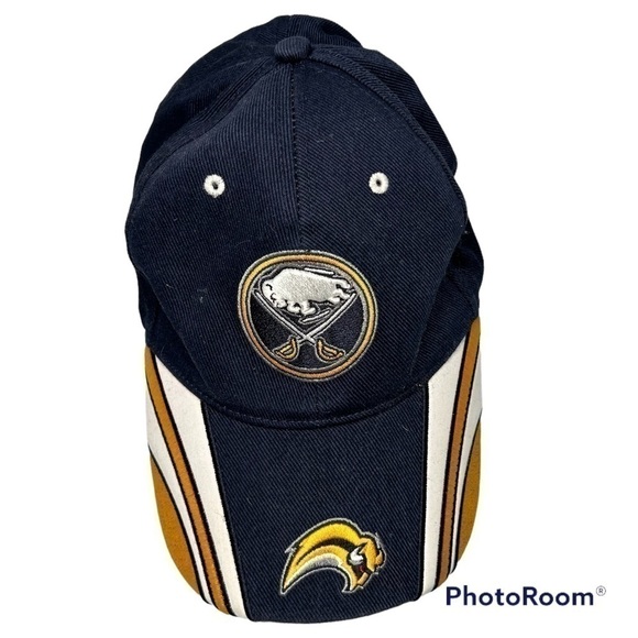 𝅺2000s Buffalo Sabres NHL Hat - Picture 1 of 5